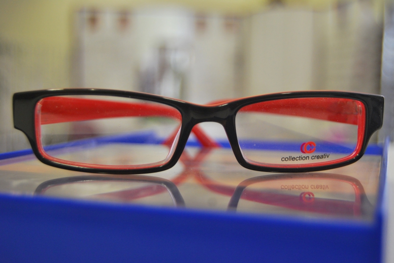 opticien-ESPARRON-min_view-sight-lens-frame-optics-spectacles-1141012-pxhere.com